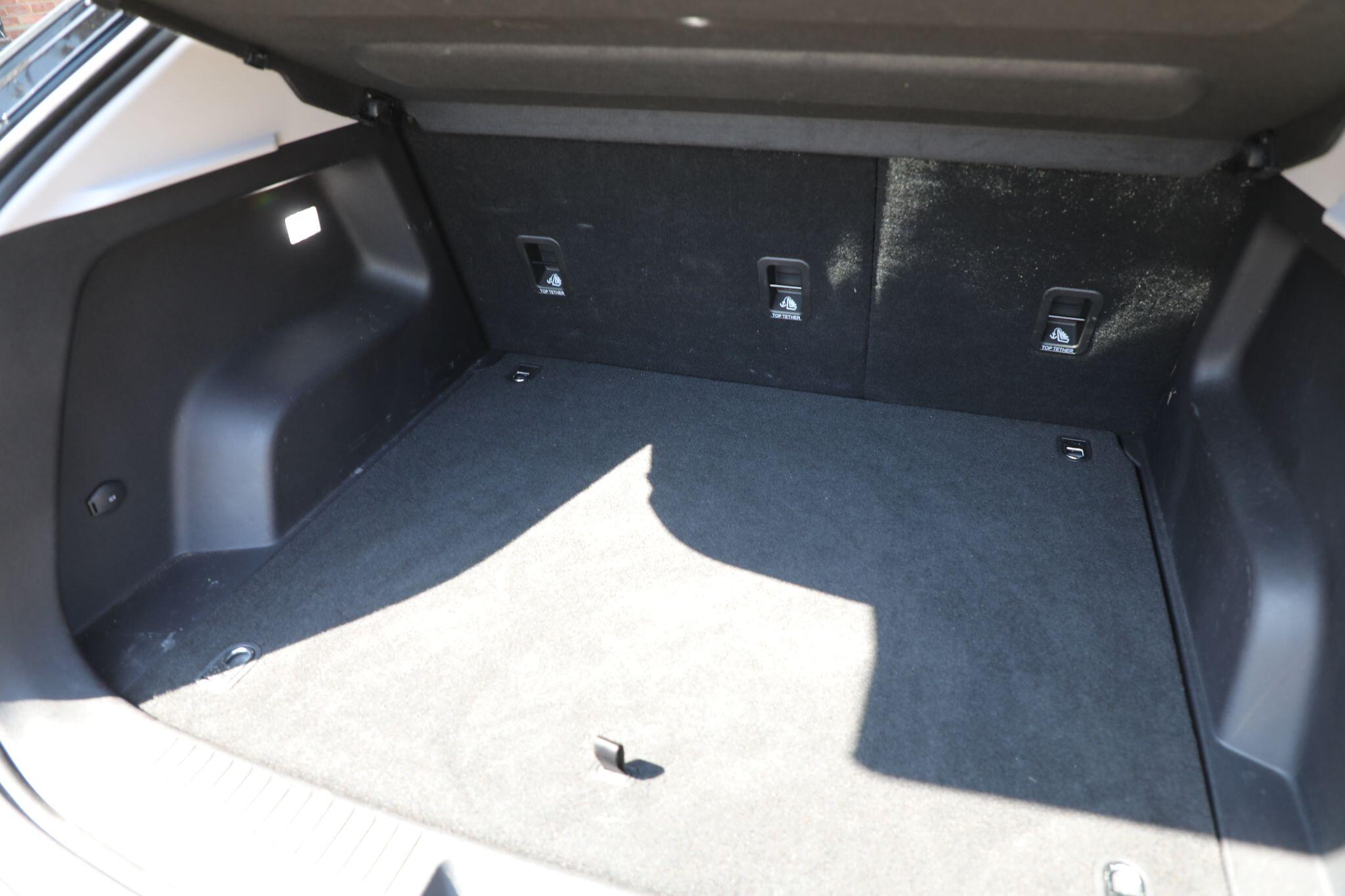 Large vehicle image